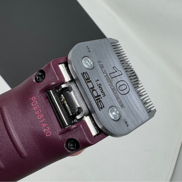 Andis ultra edge  2 Speed dog clipper AGC2 - Picture 7 of 12